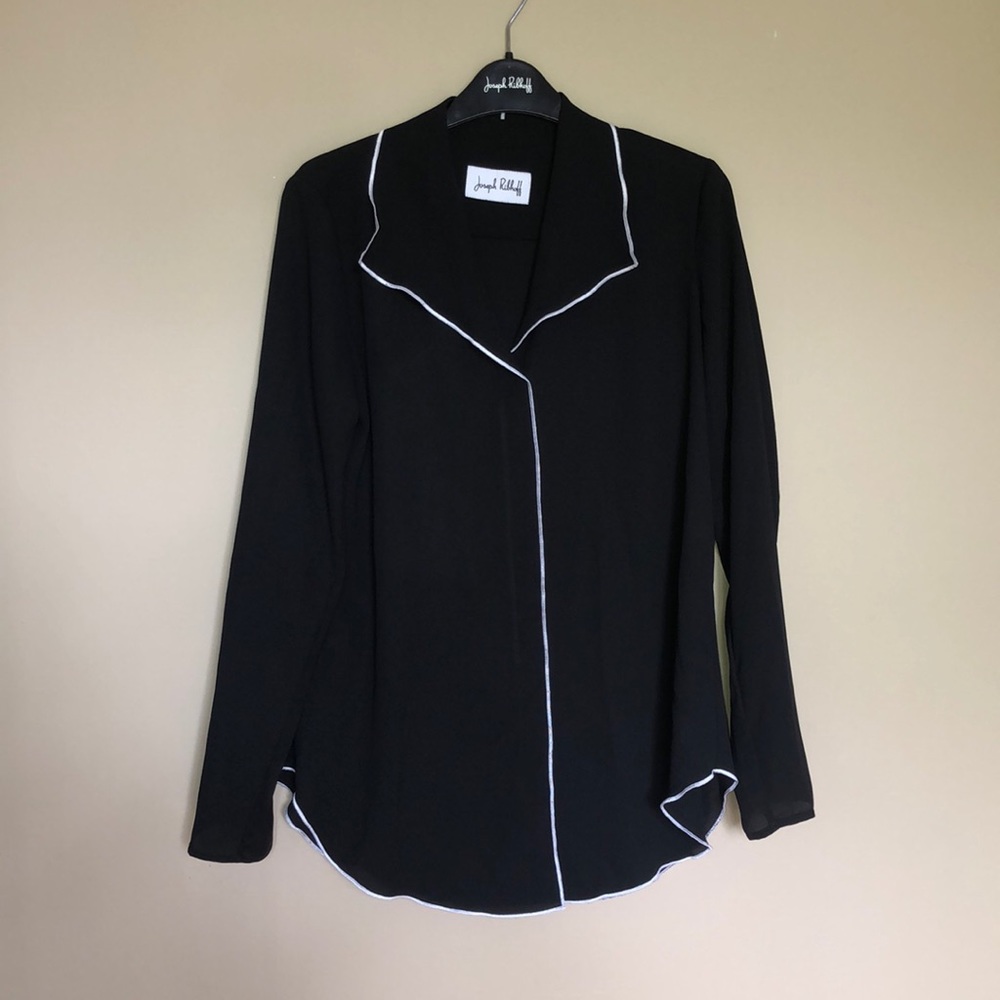 Blouse - Picture 2 of 5